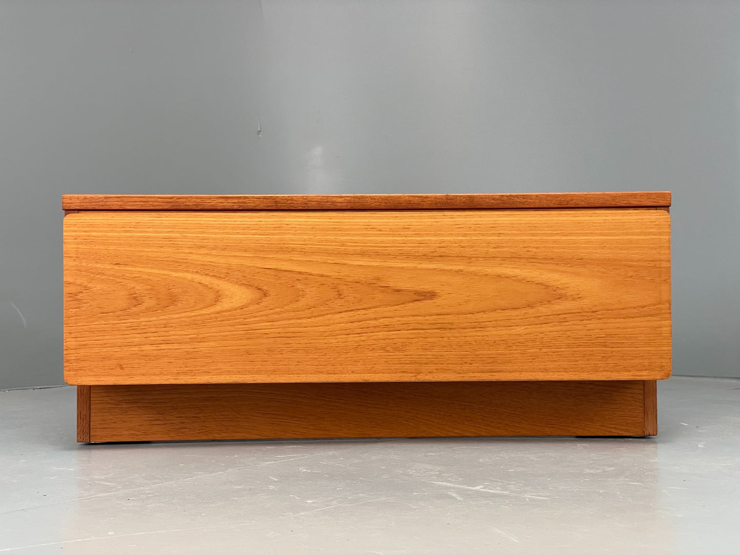 Vintage Teak Drawer TV Unit By Beaver & Tapley 1980s Retro EB12824