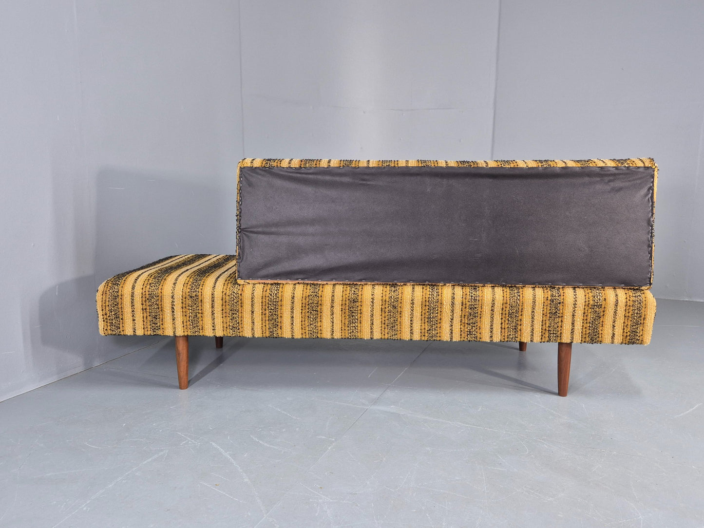 Vintage Danish Mid Century Day Bed 1960s Original Condition Retro  EB12387