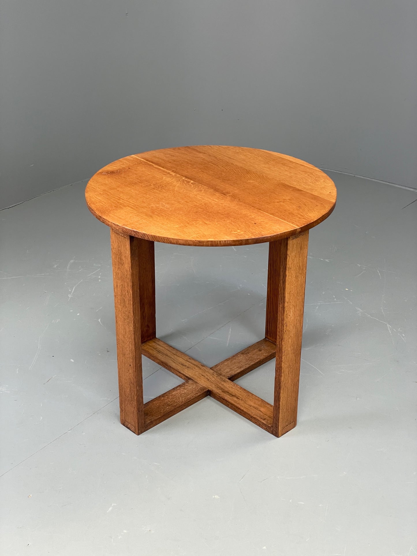 Vintage Oak Side Table Solid Arts & Crafts Round Retro 1950s EB11879