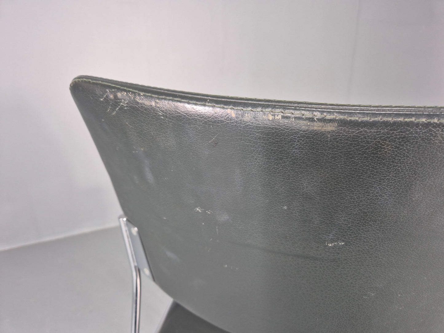 2 Stacking Chairs Modern Design Brunner Linos Leather Chrome EB11918 MSTA