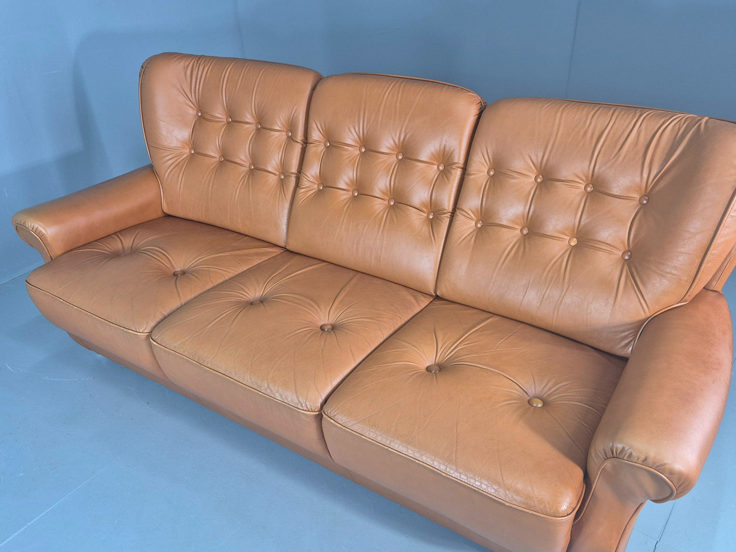 Vintage 3 Seater Sofa Tan Leather 1970s Danish Design Retro MCM EB12383
