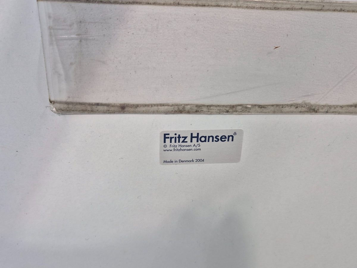 Vintage Fritz Hansen Circular Occasional Table Arne Jacobsen Design EB13004