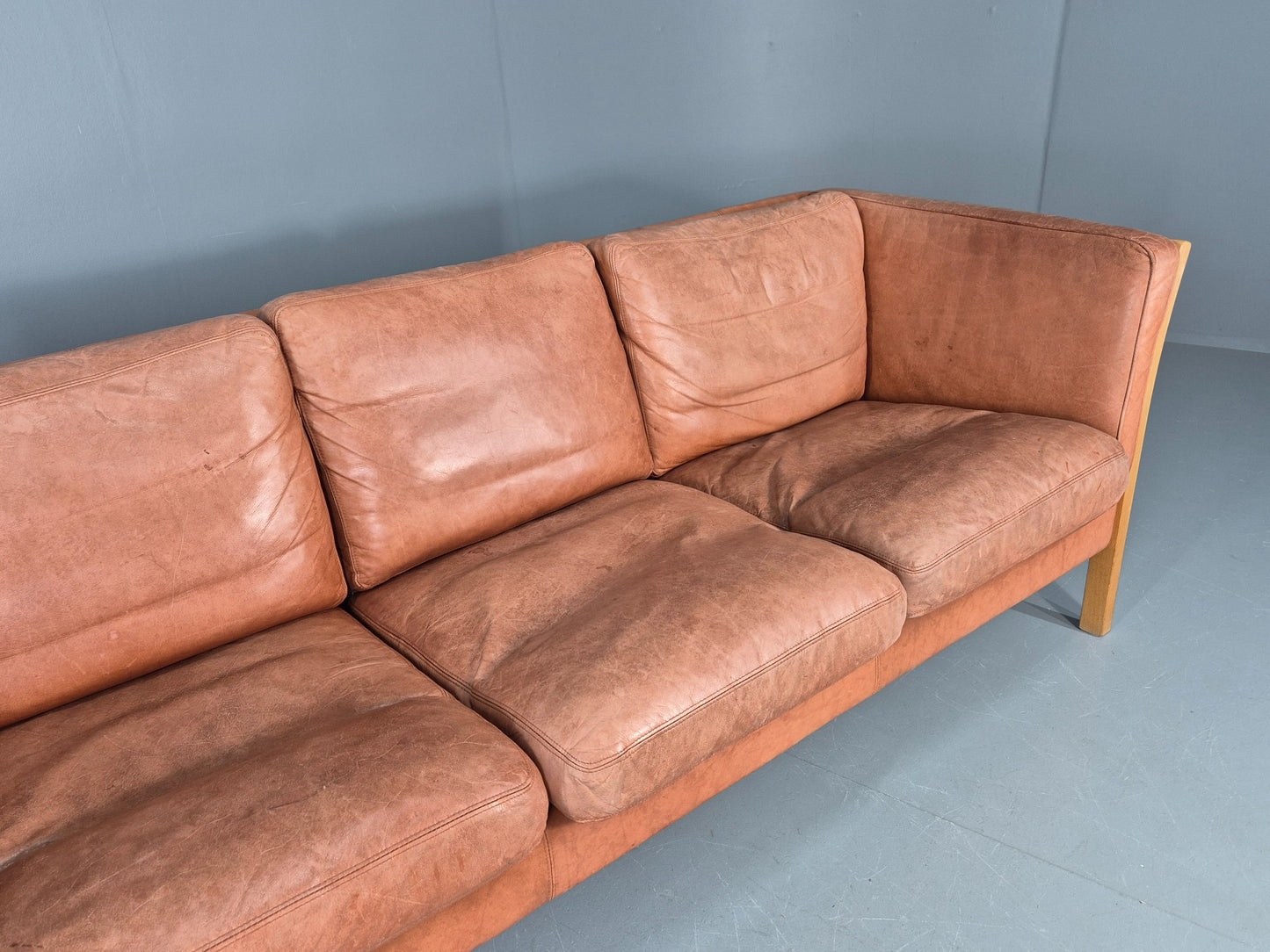 Vintage 3 Seater Sofa Tan Leather Stouby Style 1980s Retro MCM EB10104