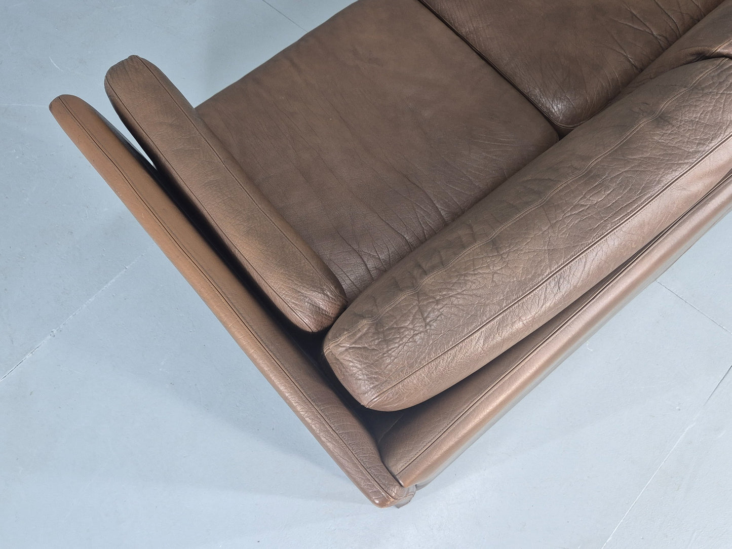 Vintage Thams 3 seater Sofa 1970s Denmark Leather Upholstery Retro MCM EB12446