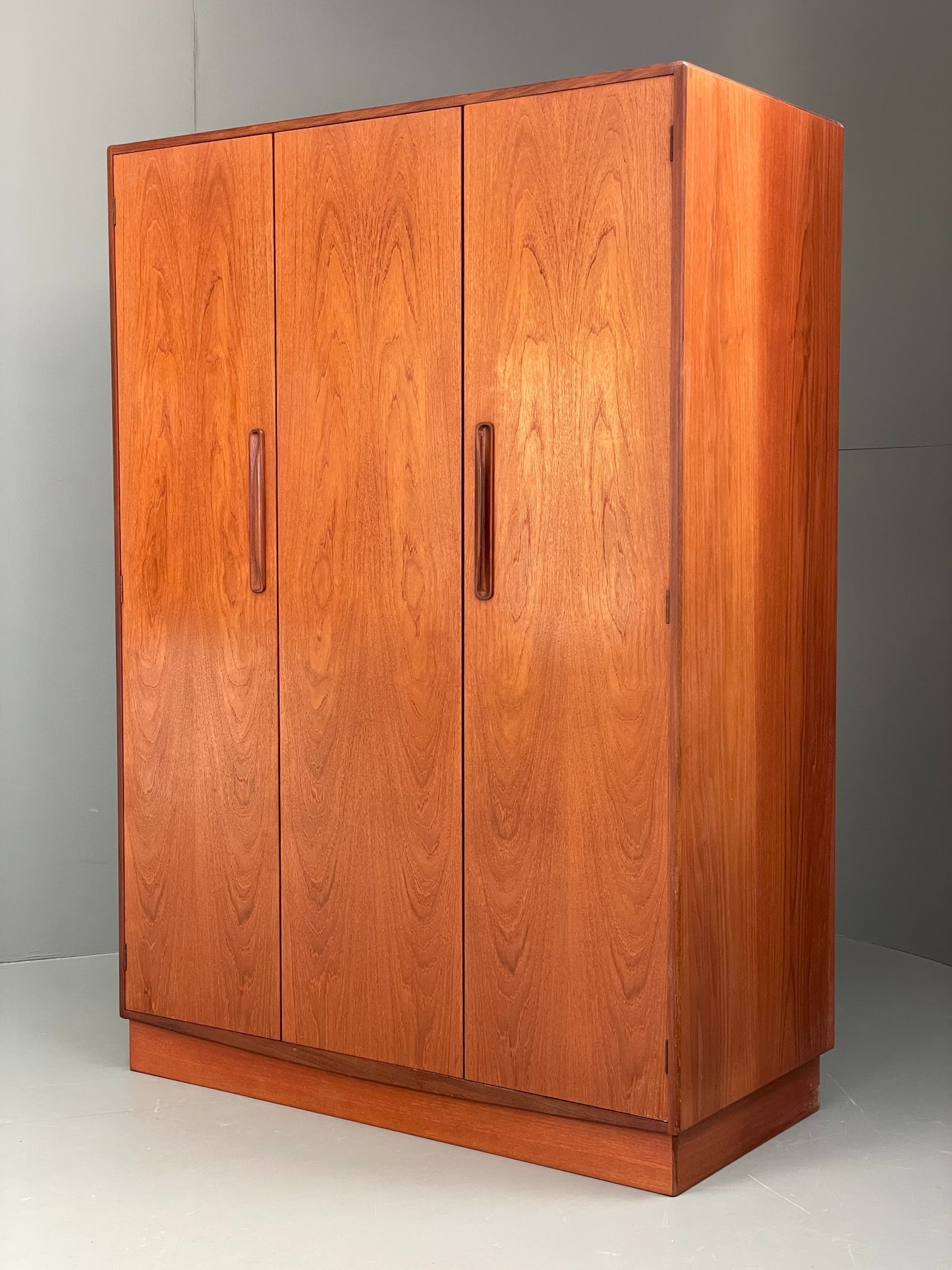 Vintage G-Plan Teak Wardrobe Triple Wide Clothes Rail Mid Century EB12205