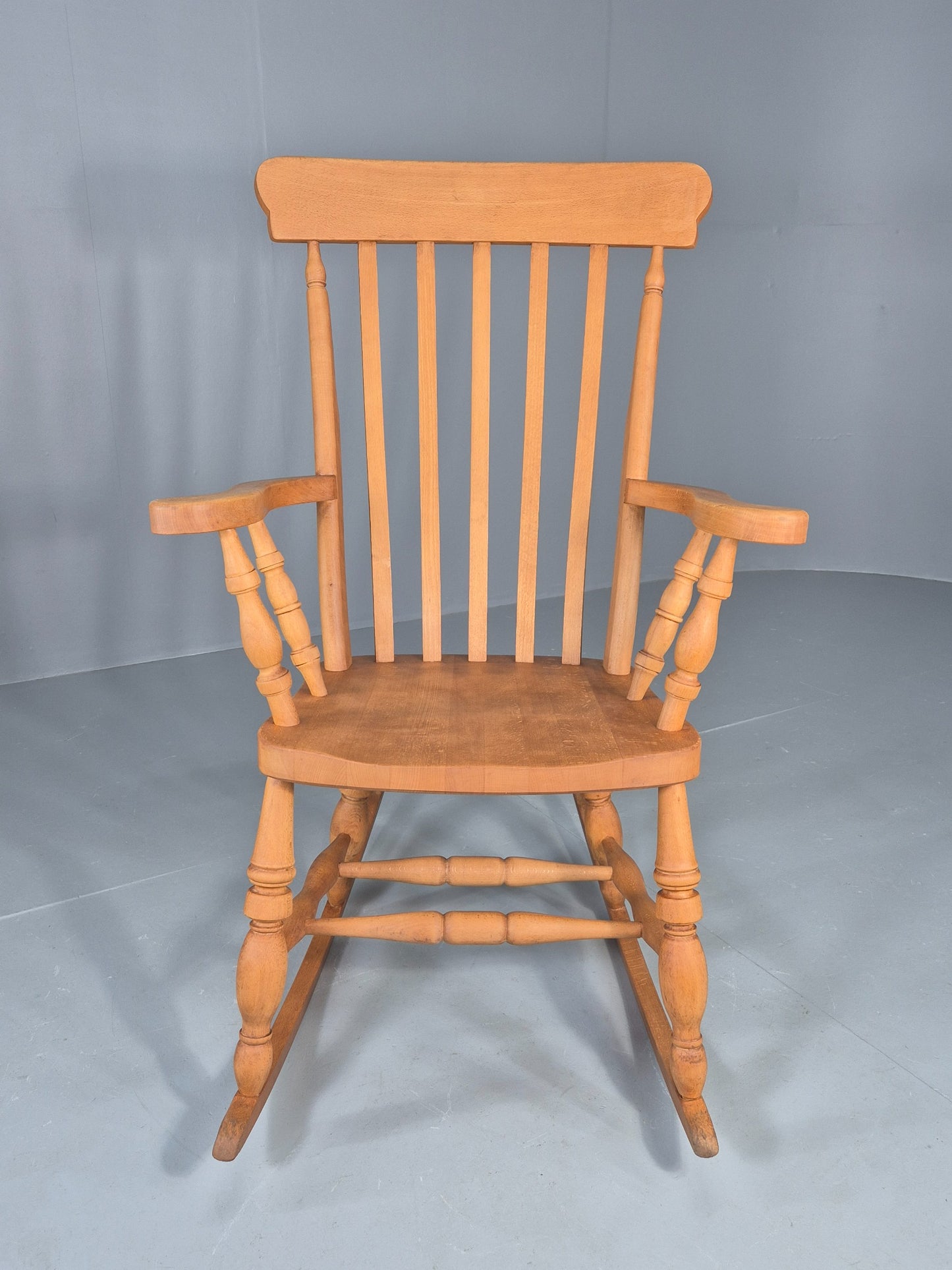 Vintage Traditional Farmhouse Rocking Chair 1970s Cottage Style Beech EB12473