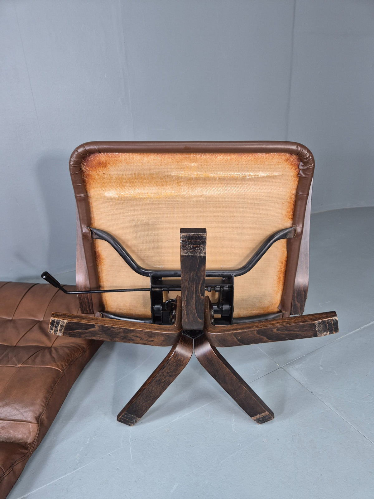 Vintage Danish Swivel Rock Lounge Chair Bentwood Frame Leather MCM Retro EB13090