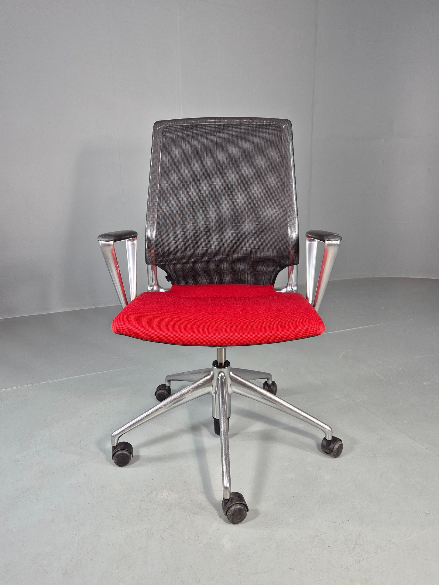 Vintage Vitra Media Office Chair Red and Black EB12256