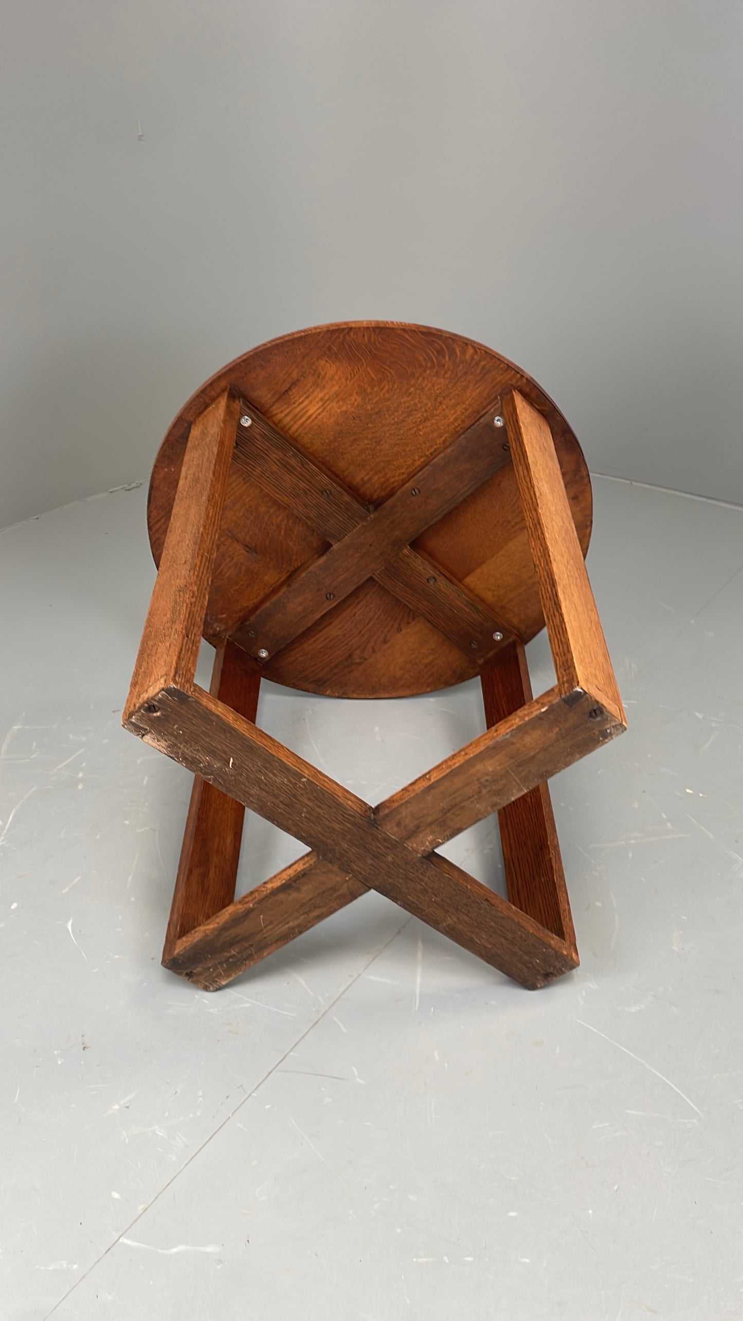 Vintage Oak Side Table Solid Arts & Crafts Round Retro 1950s EB11879