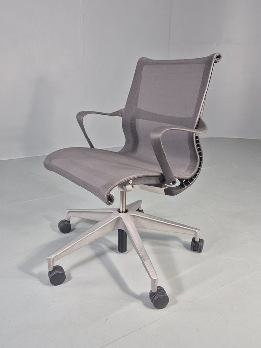 Herman Miller Setu Office Chair Modern design Quality Comfortable EB12573