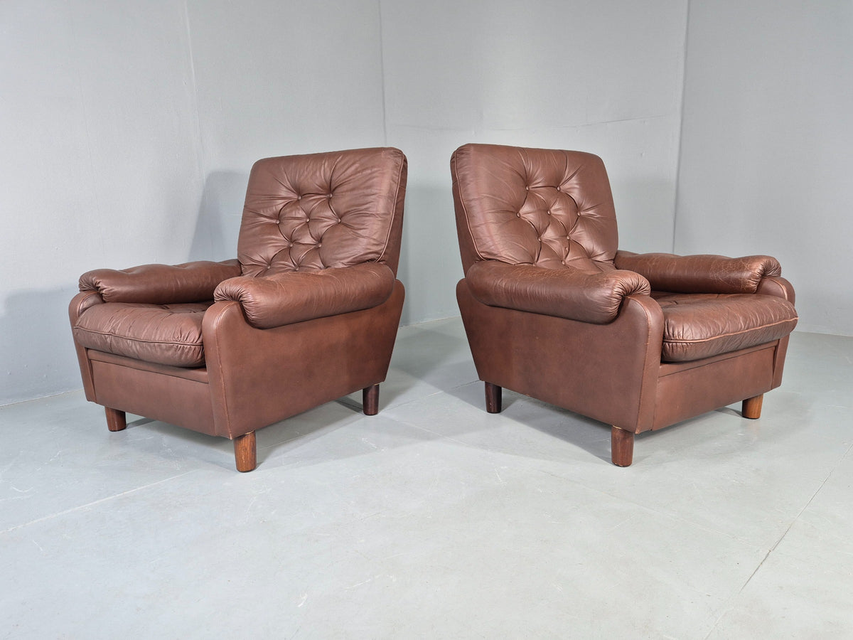 2 Vintage Leather Lounge Chairs 1970s Danish Design Buttoned Retro EB13132