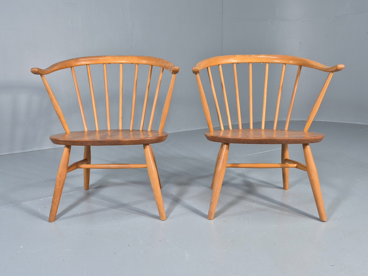 2 Ercol Cowhorn Elbow Chairs Blonde Wood 1960s Short Legged Retro MCM EB12459