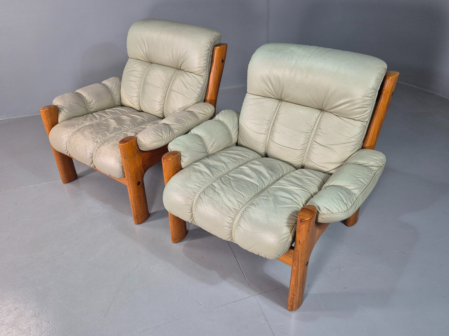 2 Vintage Ekornes Montana Lounge Chairs Teak Frames 1980s Retro MCM EB07995