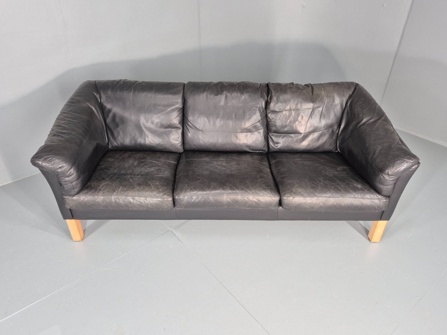 Vintage 3 Seat Sofa Danish Black Leather 1980s Retro EB8626 M3SS