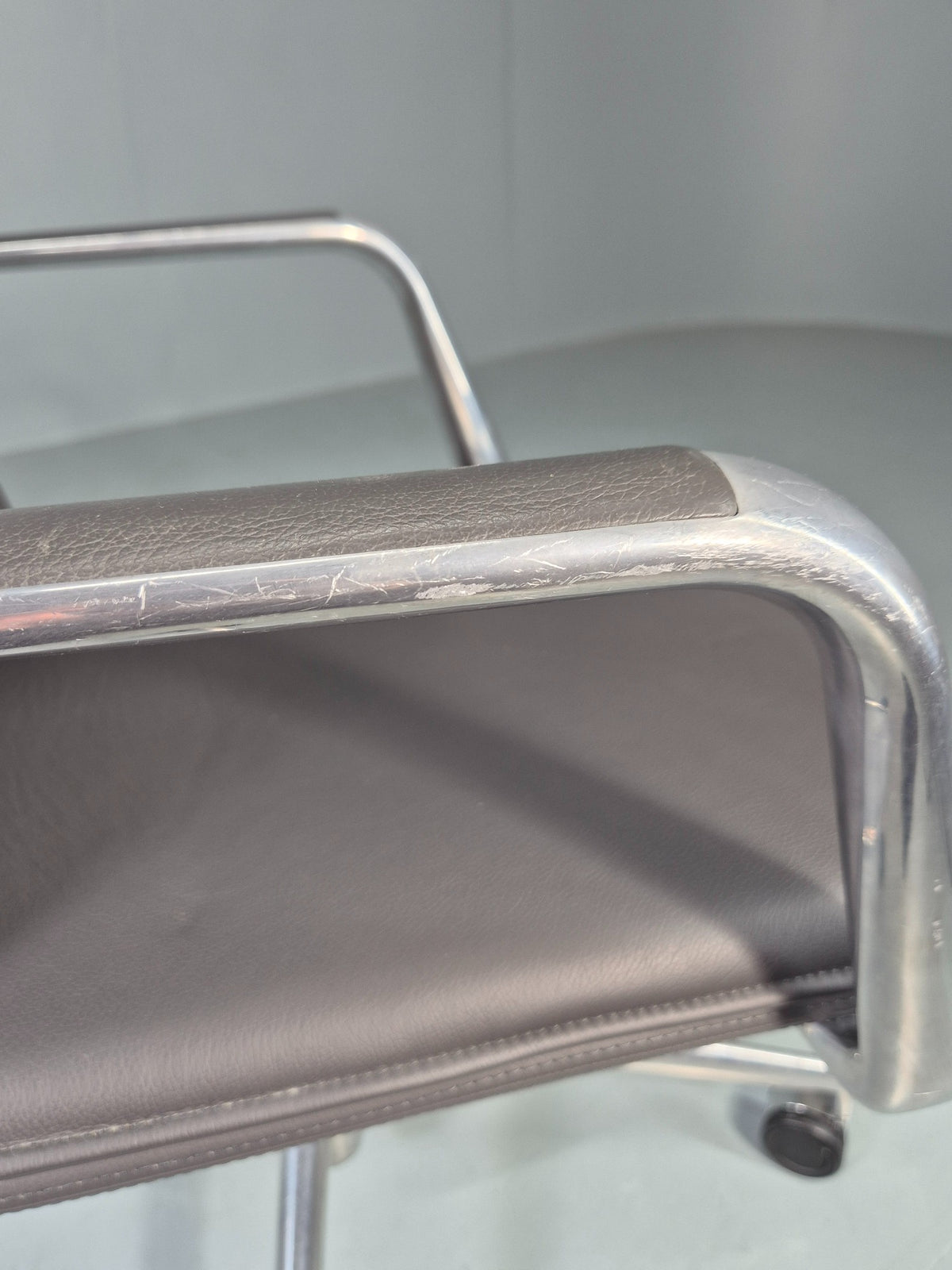 Modern Design Brunner Finasoft Conference Chair Grey Leather EB12997
