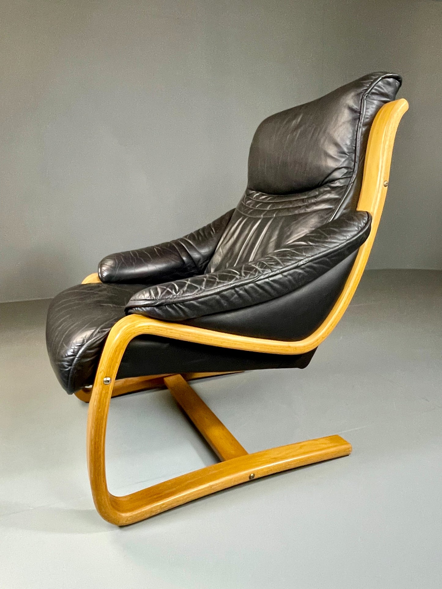 Vintage 70s Retro Lounge Chair Danish Black Leather Bentwood MCM EB06223