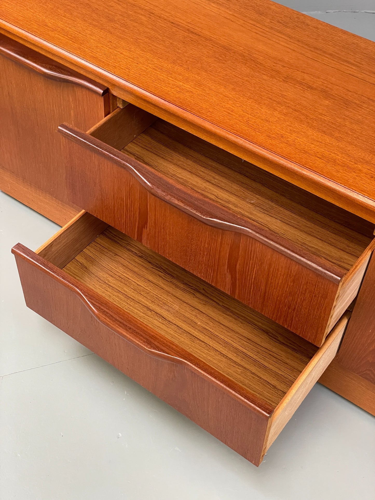 Vintage Teak Sideboard 1970s Retro Mid Century Drawers TV Unit EB12627