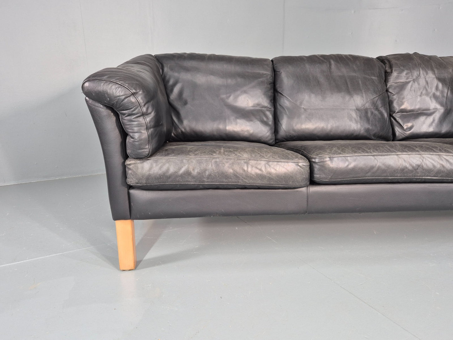 Vintage 3 Seat Sofa Danish Black Leather 1980s Retro EB8626 M3SS