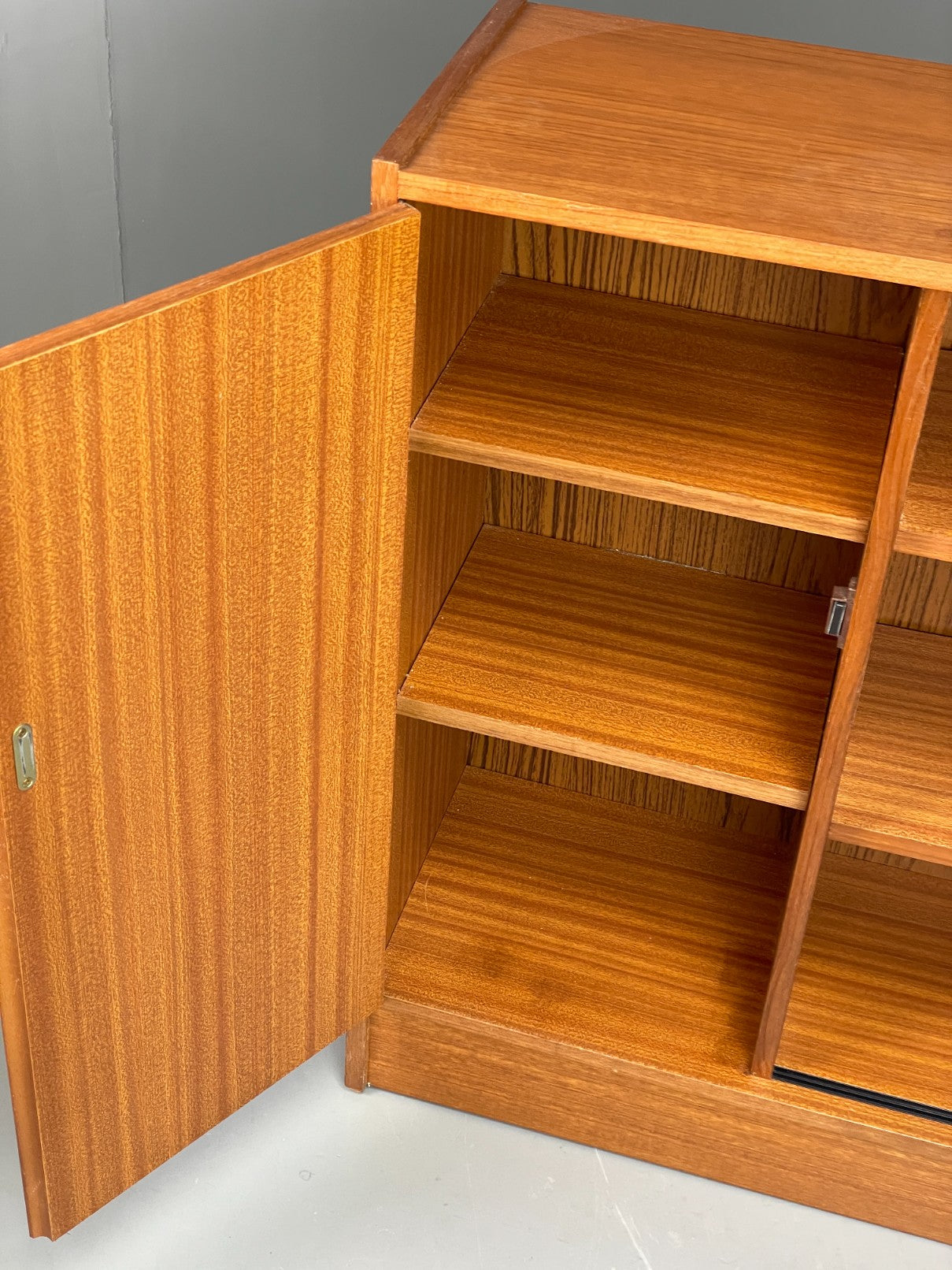 Vintage 1960s Glazed Bookcase Teak Mid Century Modern Shelving Cabinet EB12214