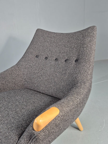 Vintage Mama Bear Matzform Lounge Chair Grey Beech Danish Modern Design EB12314