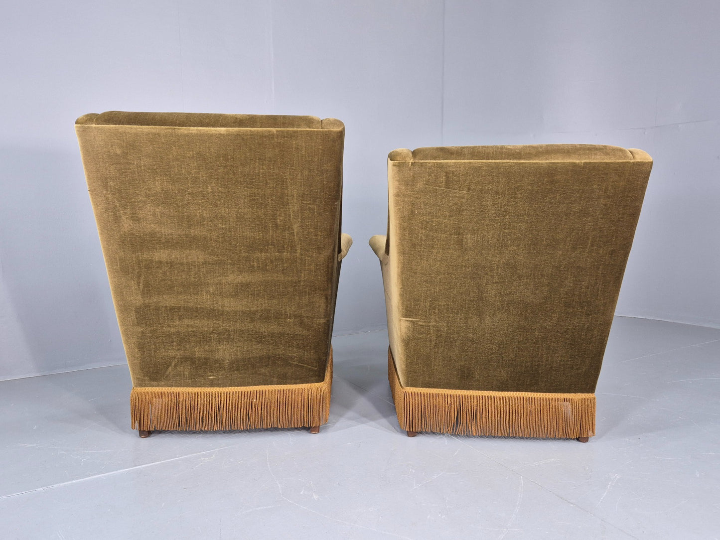 2 Midcentury Danish Lounge Chairs Green Velour Velvet Tassels 1960s EB12646