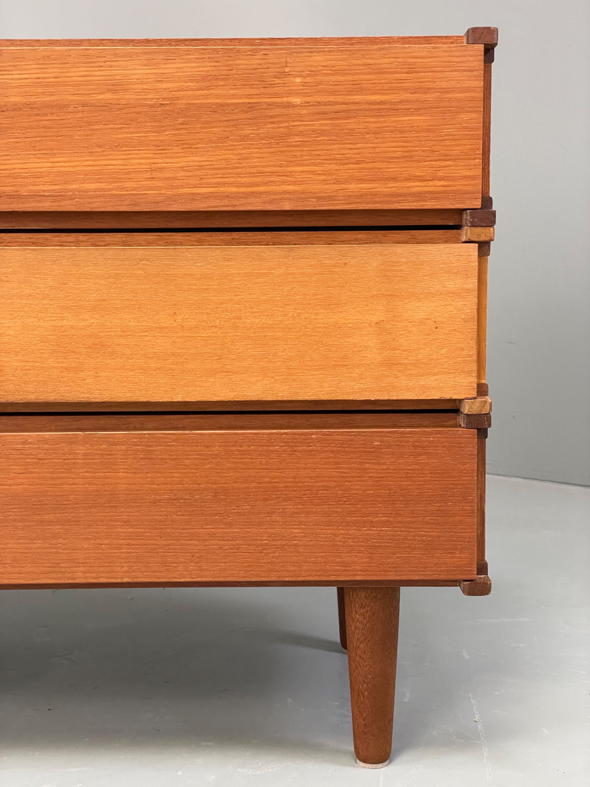 Vintage Chest of Drawers Teak Retro Mid Century White Interior EB13105