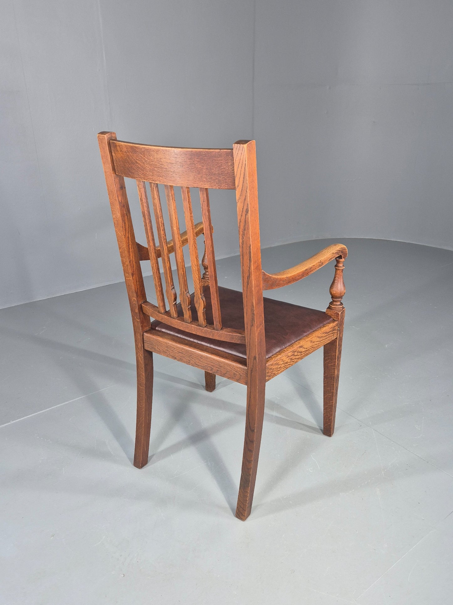 Antique Oak Elbow Chair Arts and Crafts Edwardian Vinyl Seat  EB12525