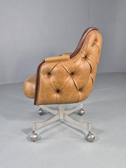 Vintage 1970s Office Chair Light Tan Vinyl Swivel Base Gasser Inc. Retro EB12159