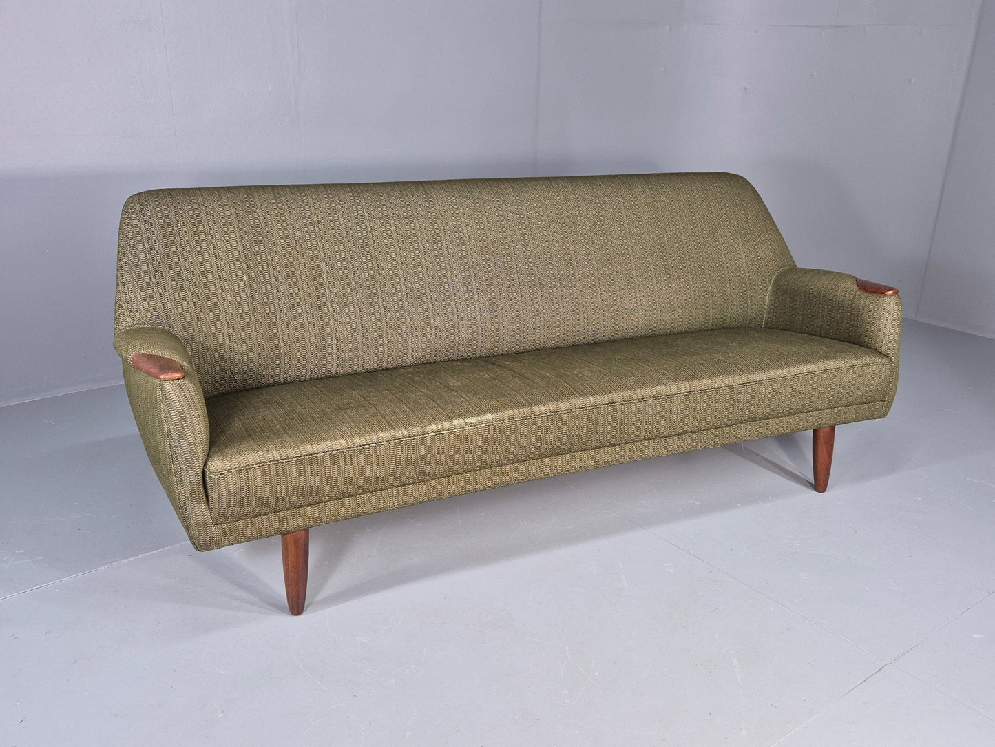 Vintage 3 Seater Thams Sofa Mid Century Green Wool Teak Paws 1960s Retro EB12390