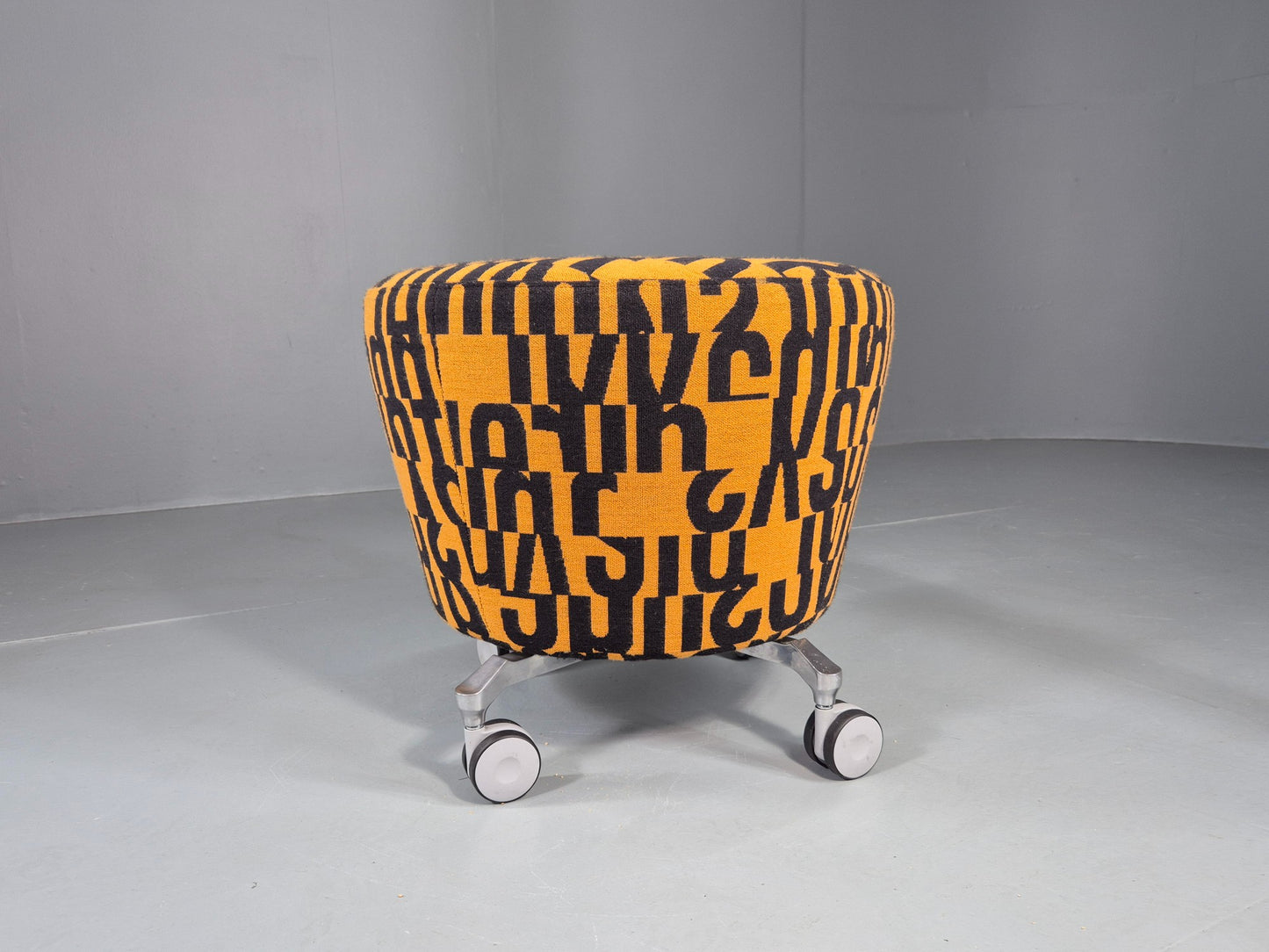 Vintage Orange Box Point Stool Wheely Fun Office Stools EB12237