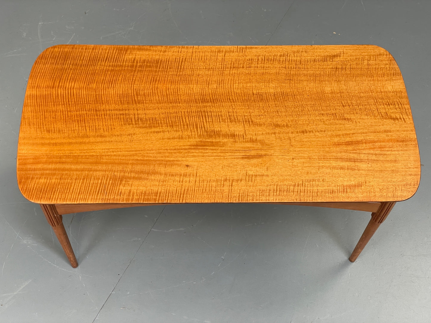 Vintage 1940s Coffee Table Swedish Flamed Mahogany Carved Legs EB11965