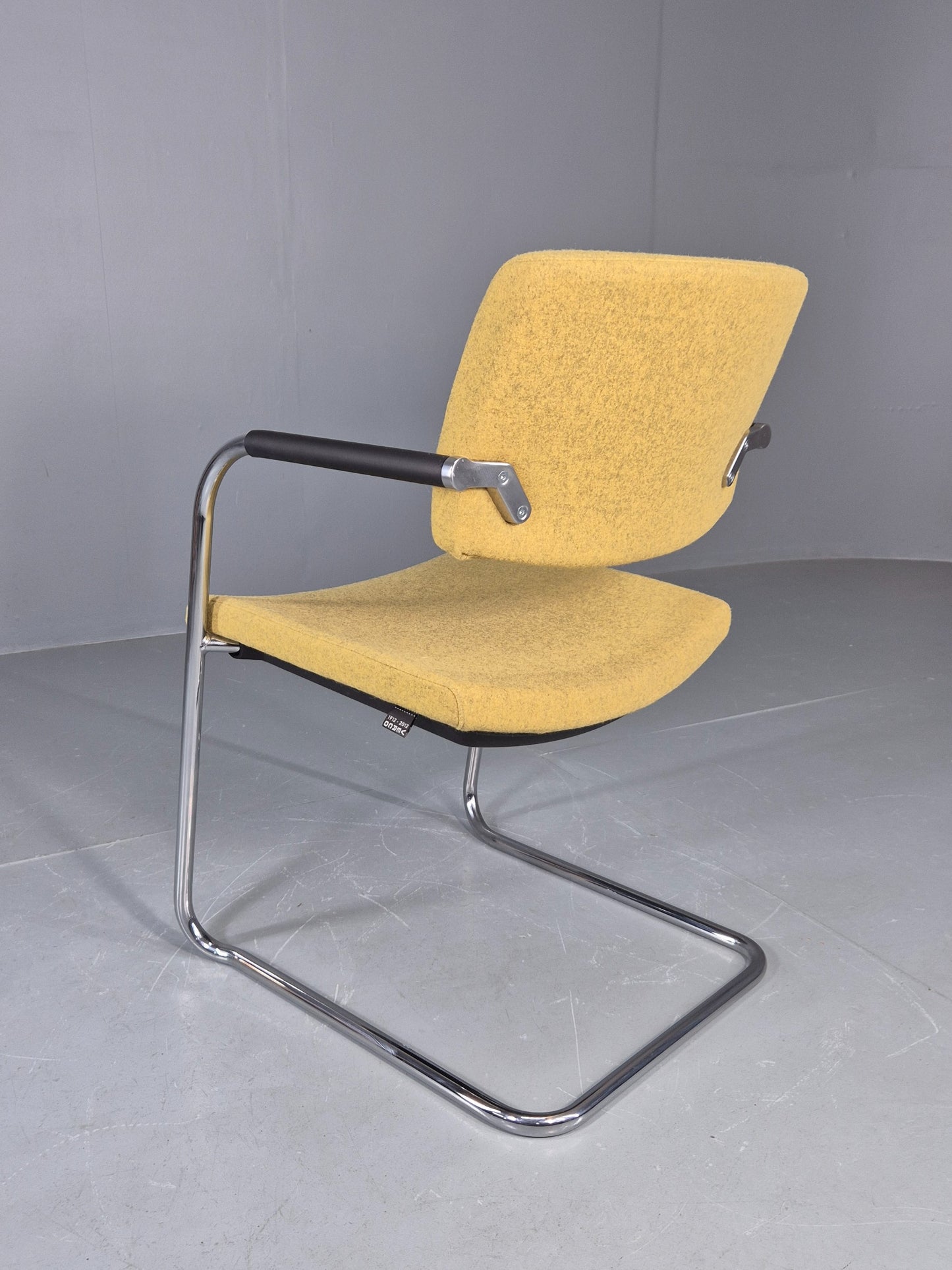 Modern Design Arm Chair Verco Brand Green Wool Chrome Frame EB12454