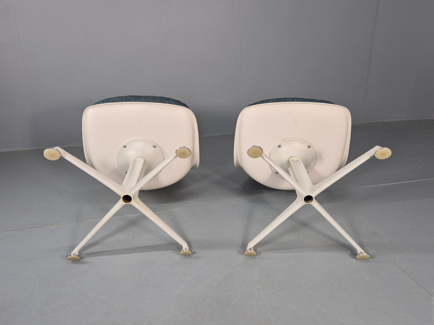 8 Maurice Burke Arkana 1960s Dining Chairs Plastic Alloy Swivel Retro EB11945