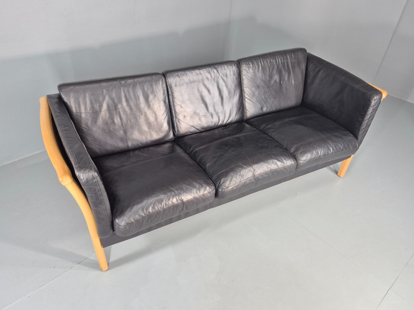 Vintage 3 Seater Sofa Danish Black Leather Mid Century Design Retro EB11925 M3SS