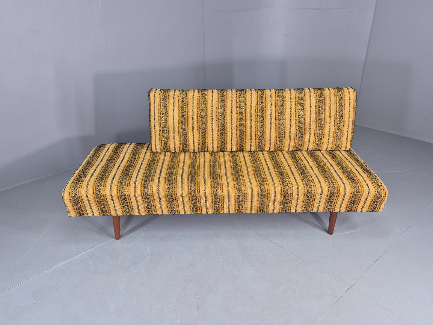 Vintage Danish Mid Century Day Bed 1960s Original Condition Retro  EB12387