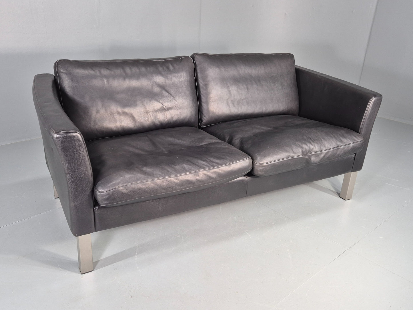 Vintage Stouby 2 Seater Sofa Black Leather 2000s Retro MCM  Quality EB12435