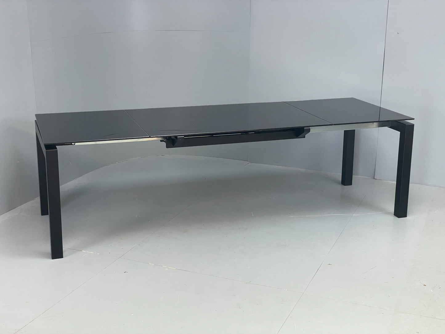 Calligaris Glass Dining Table Modern Italian Extending Steel 'Airport' EB12497