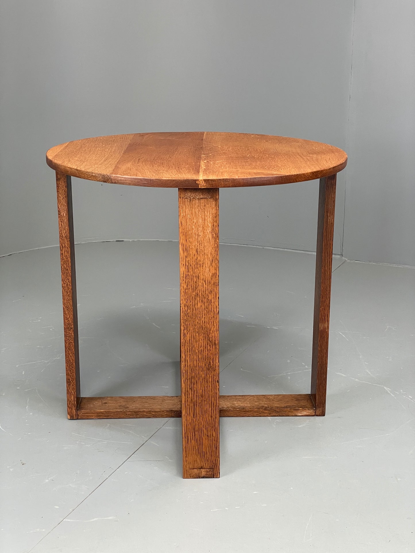 Vintage Oak Side Table Solid Arts & Crafts Round Retro 1950s EB11879