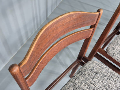 Set of four dining chairs with silver and deep blue seat pads EB11892