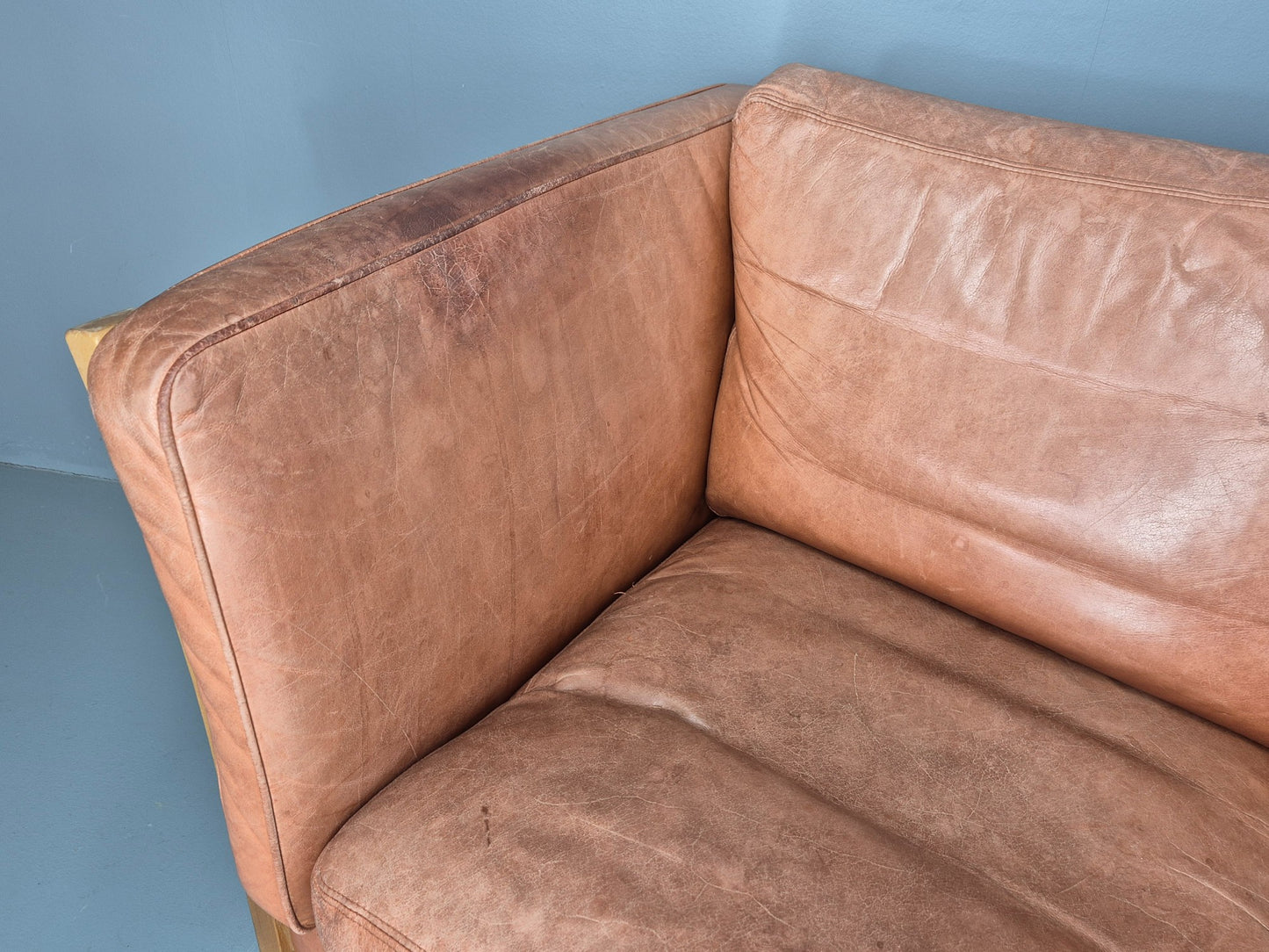 Vintage 3 Seater Sofa Tan Leather Stouby Style 1980s Retro MCM EB10104