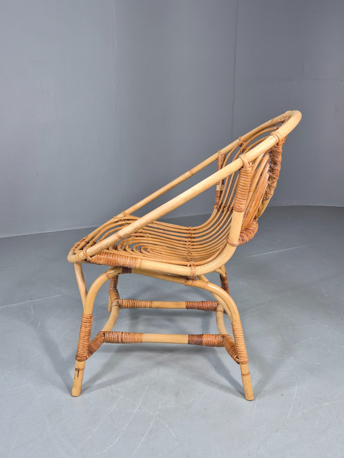 Vintage 1970s Cane work Lounge Chair Stylish Quality Retro EB11601