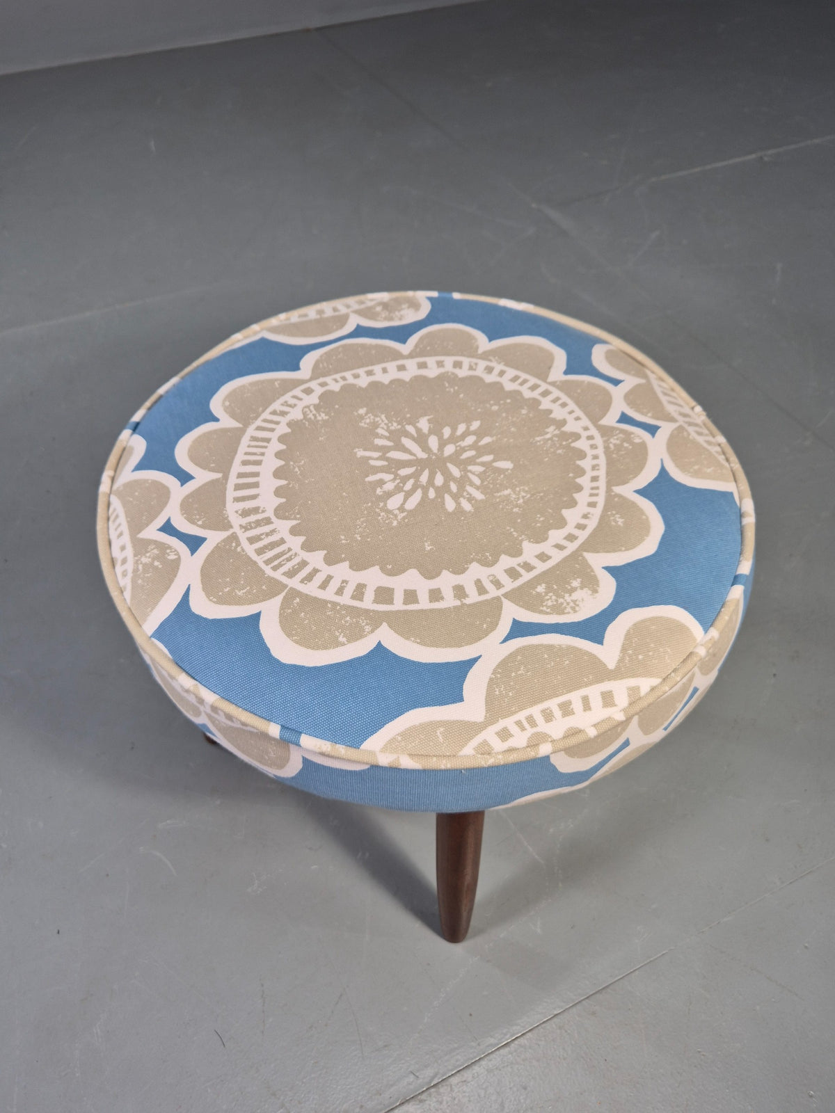 Vintage Danish 1960s Footstool with Floral Cotton Print Cover Retro MCM EB12786