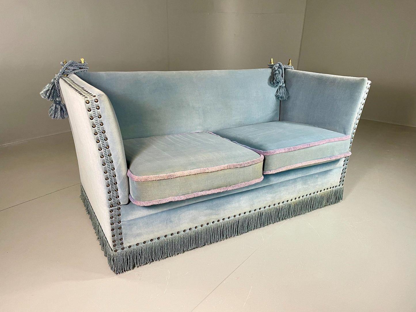 Vintage 2 Seater Knole Sofa Danish Blue Velvet Velour 1950s Tassles Trim EB06007