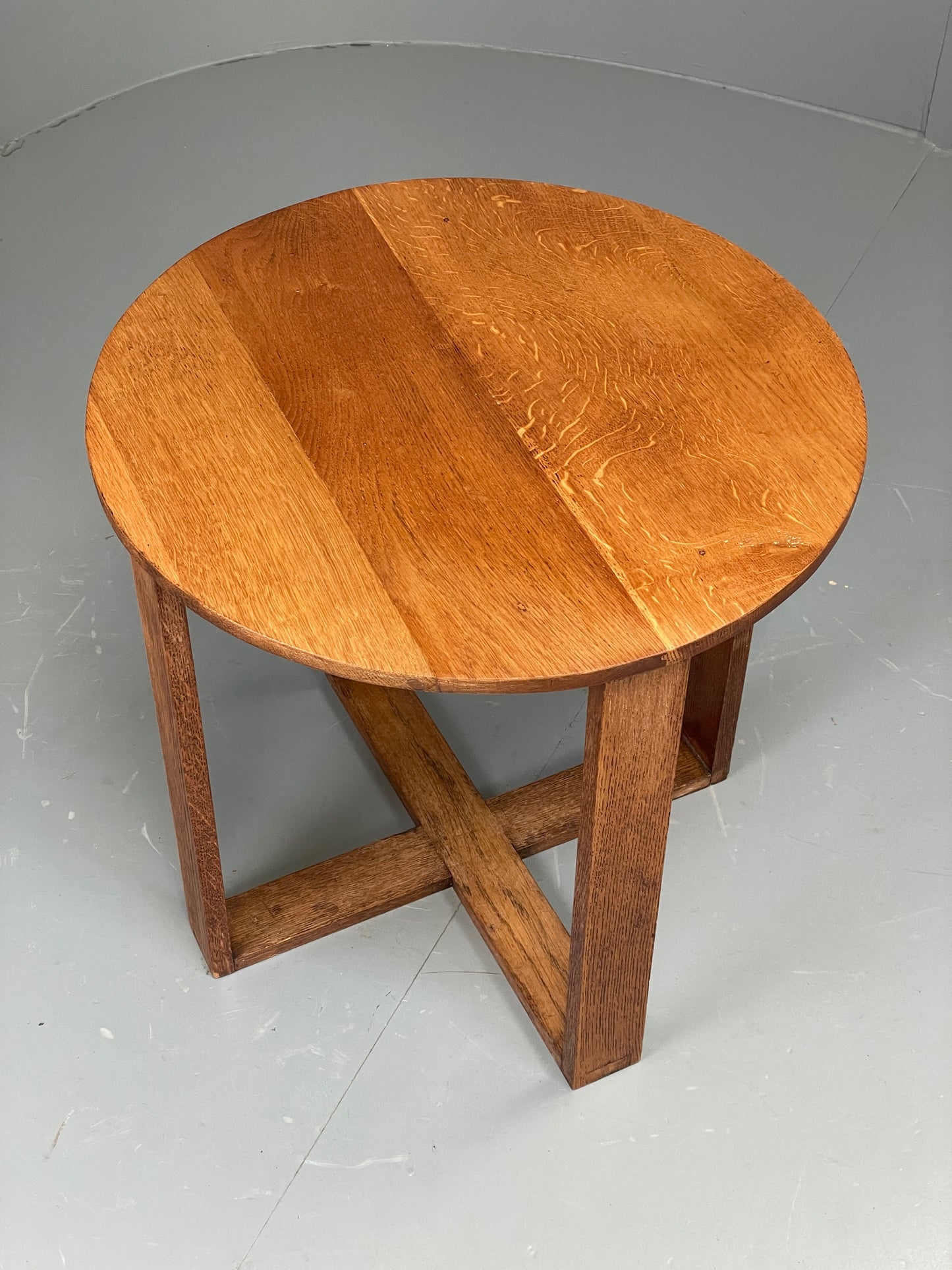 Vintage Oak Side Table Solid Arts & Crafts Round Retro 1950s EB11879