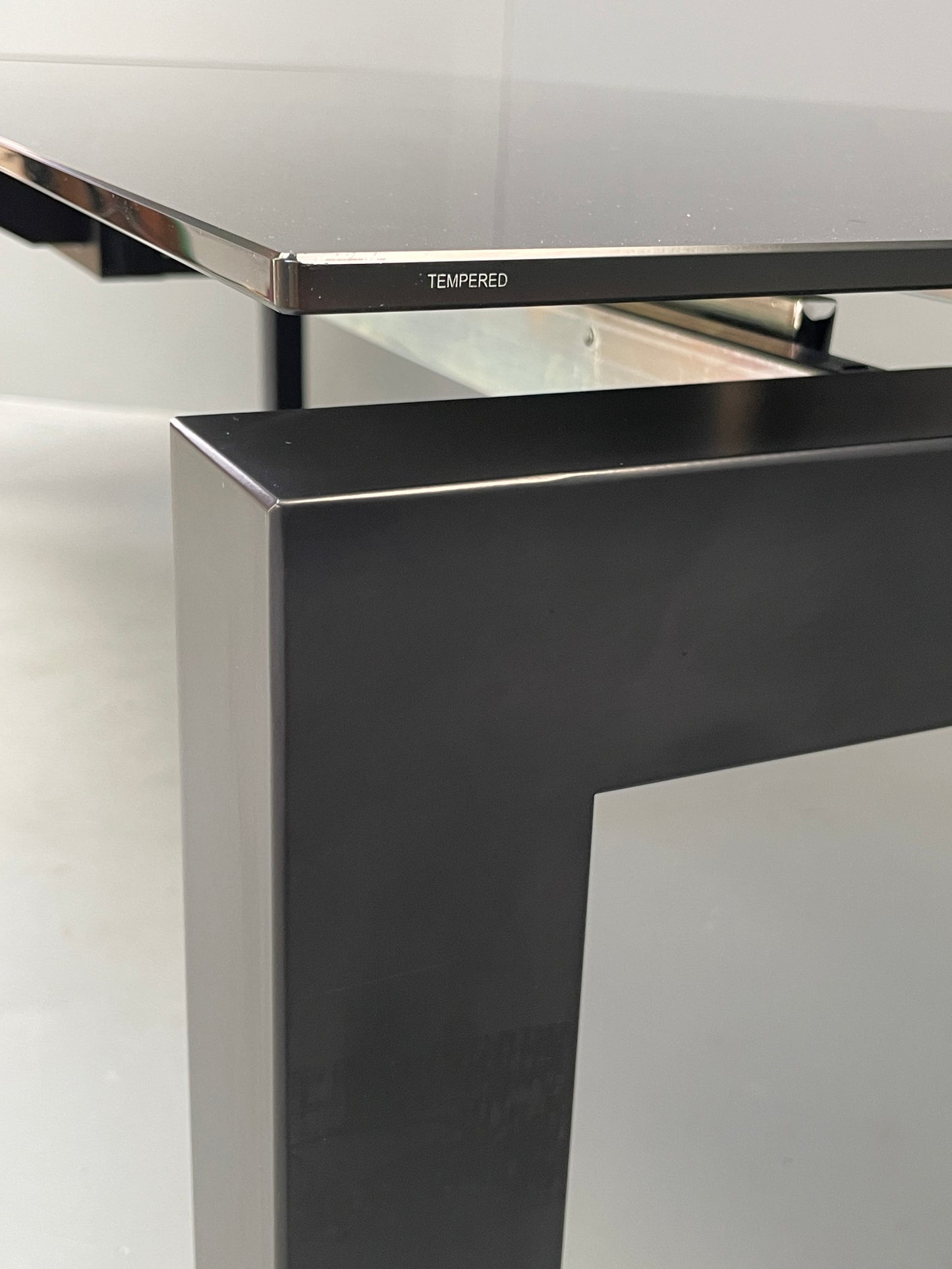 Calligaris Glass Dining Table Modern Italian Extending Steel 'Airport' EB12497