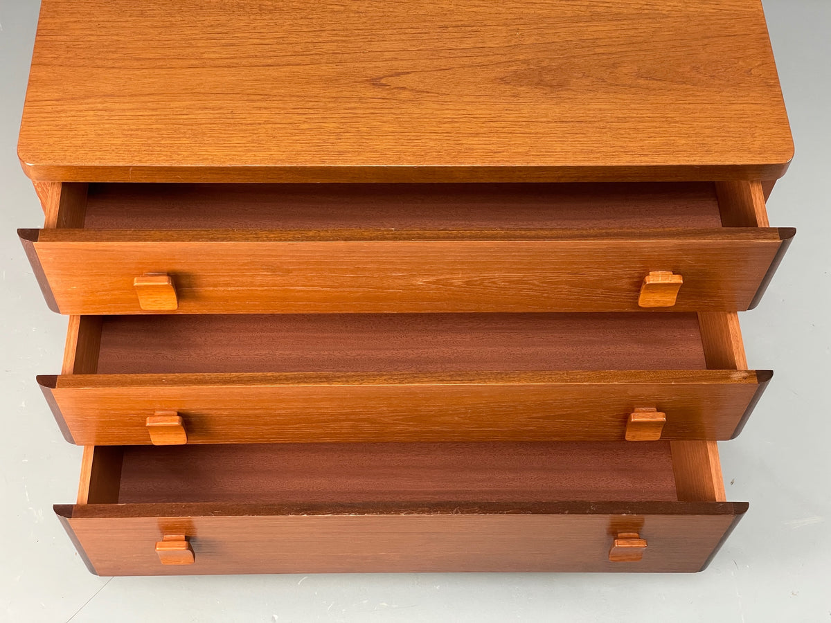 Vintage Teak Chest of Drawers By Stag 1970s Retro Midcentury Bedside EB12924