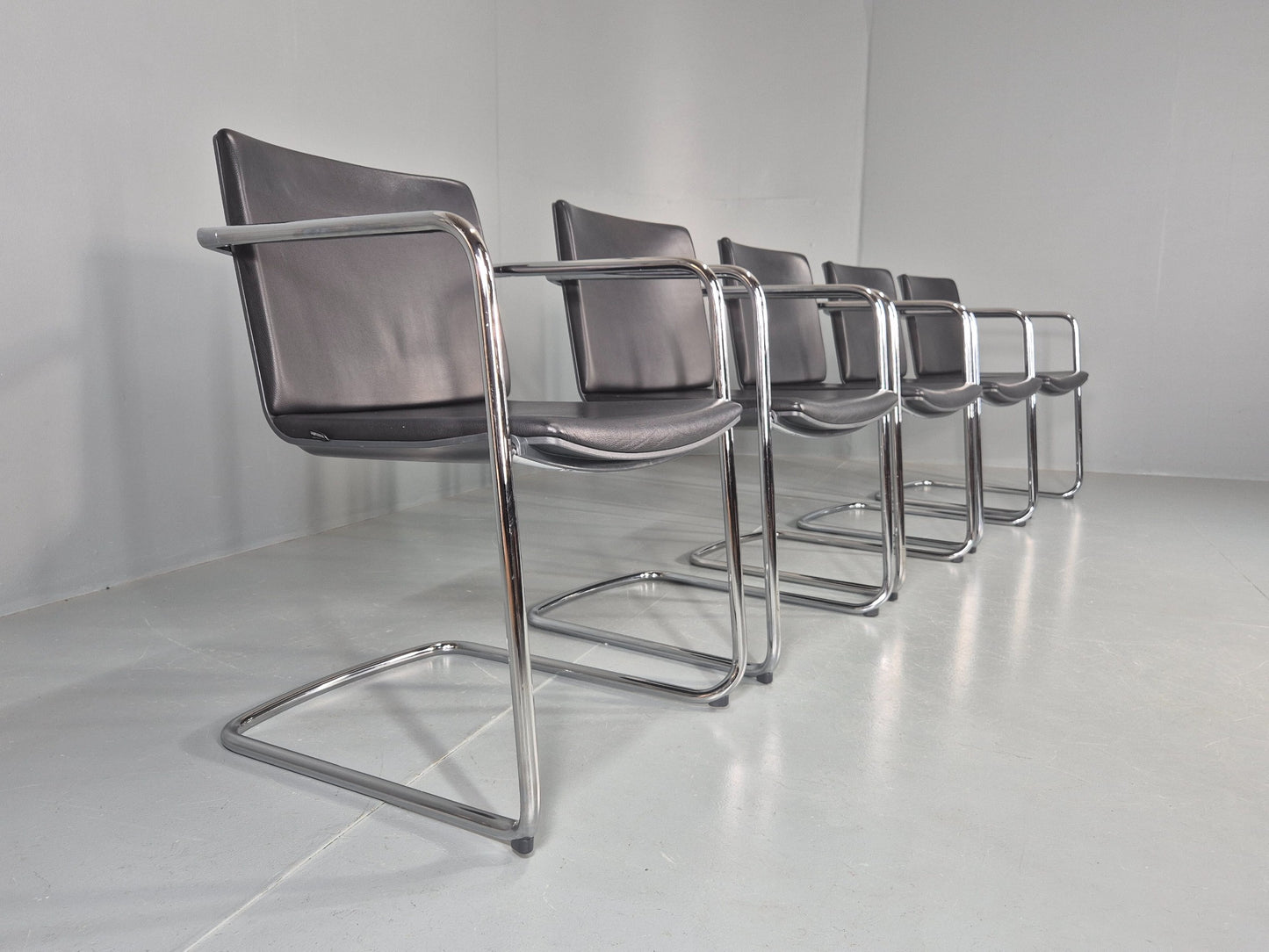5 Vintage Stacking Chairs Wilkhahn Chrome Cantilever Frames Leather EB12239