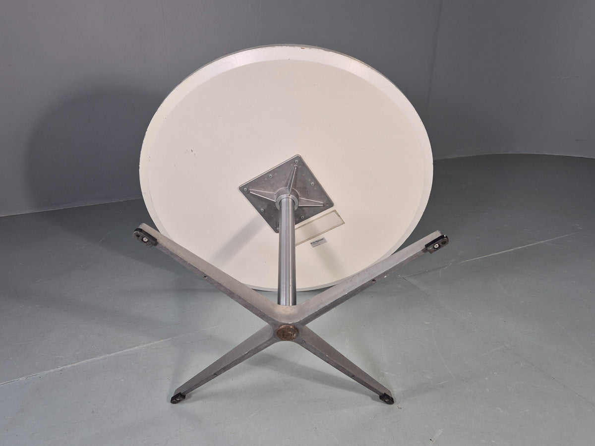 Vintage Fritz Hansen Circular Occasional Table Arne Jacobsen Design EB13003