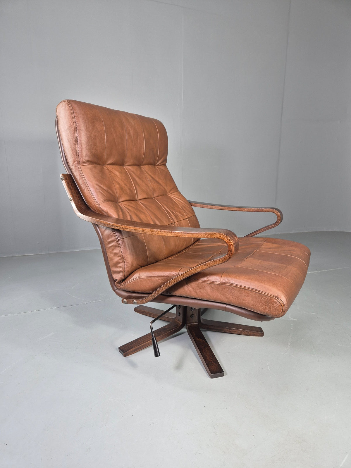 Vintage Danish Swivel Rock Lounge Chair Bentwood Frame Leather MCM Retro EB13090