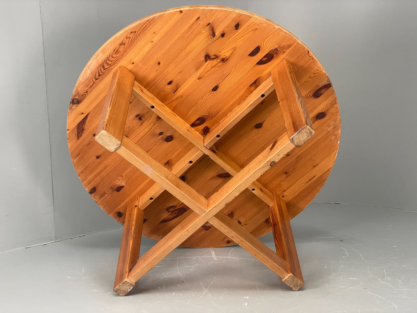 Vintage Pine Coffee Table Round Solid 1970s Wilhelmsson Style Swedish EB10823